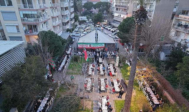 Başkan Ünsal taraftarlarla iftarda buluştu