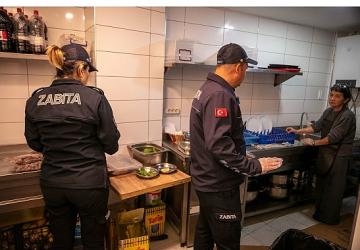 Güzelbahçe Belediyesi zabıta ekiplerinden restoranlara sıkı denetim
