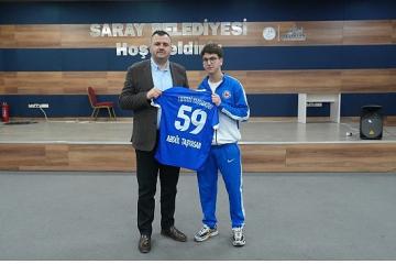 Başkan Taşyasan şampiyonları ağırladı