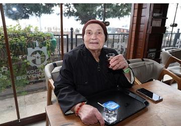 Saygınlar Kulübü'nde gülümseyen yüzler