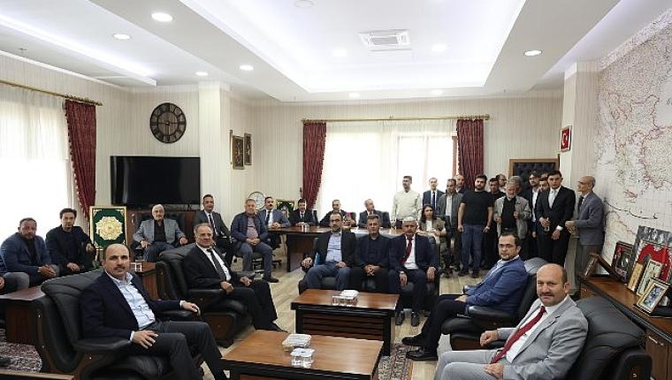 Başkan Altay Sarayönü'nde Vatandaşlarla Buluştu