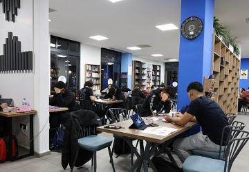 Başkan Çerçioğlu: “Gençlerimizin Eğitim Yolculuğunda Yanlarında Olmaya Devam Edeceğiz"