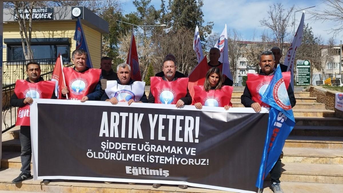 Eğitim-İş Adıyaman Şubesi: ‘Can güvenliği sağlanmayan bir eğitim sistemini kabul etmiyoruz’ - Videolu Haber