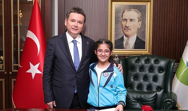 Başkan Aydın Koltuğu Geleceğin Teminatı Çocuklara Bıraktı