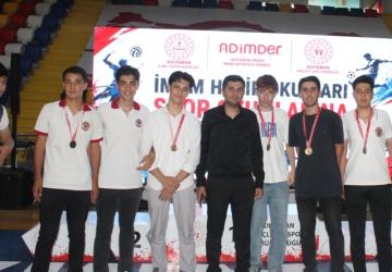 İmam hatipli gençler sporun birleştirici gücünde buluştu