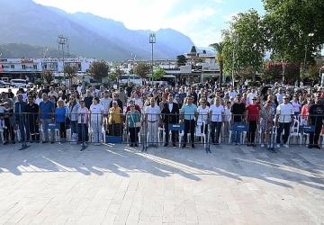 Minik öğrencilerden muhteşem dans gösterisi