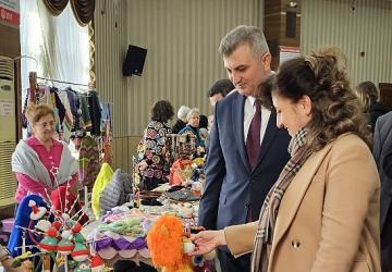 Gölcük'te İlmek İlmek Sanat: 2. Geleneksel Örgü Şöleni Başlıyor