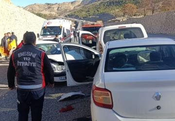 Besni Çevre Yolu’nda zincirleme kaza: 5 yaralı