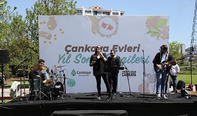 Çankaya Evleri Yıl Sonu Sergileri Çayyolu'nda ziyaretçilerle buluştu