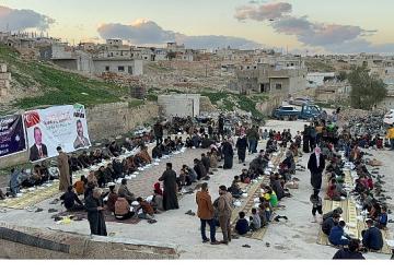 Konya Büyükşehir Suriye'nin 3 Şehrinde İftar Sofraları Kuruyor