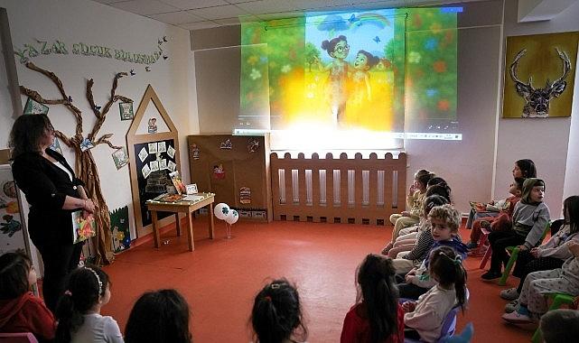 İzmir Depreminin Mucizesi Ayda ile Evlatlarını Kaybeden Anne Çocuklara Depremi Anlattı