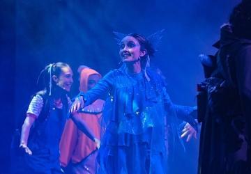 İyilik Kılavuzu, Körfez'in dipten dirilişine tanıklık etti