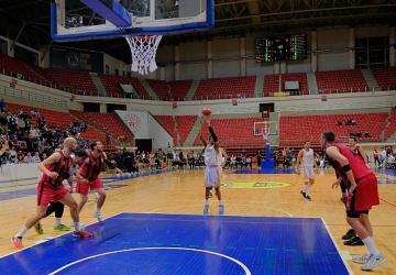 Büyükşehir Seriyi Üçüncü Maça Taşıdı