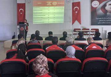 Besni’de Otizm, Roman Vatandaşlar ve Çınarlara Vefa Projeleri Değerlendirildi