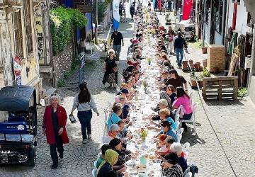 Mudanya'da Anneler Günü buluşması
