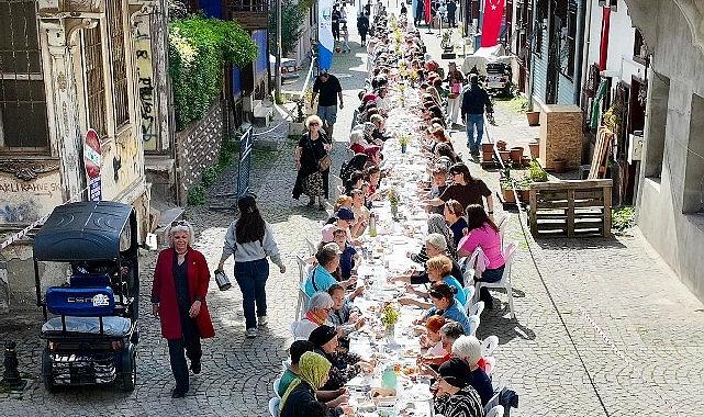 Mudanya'da Anneler Günü buluşması