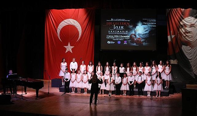Minik kalpler müziğin birleştirici gücüyle depremde hayatını kaybedenleri andı