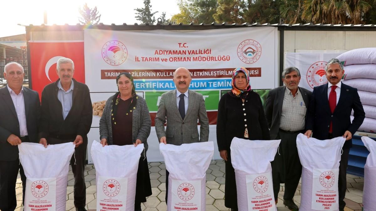 Adıyaman’da üreticiye güçlü destek: 666,5 ton sertifikalı nohut tohumu dağıtımı yapıldı