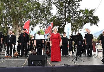 Kemer'de Türk Sanat Müziği Konseri