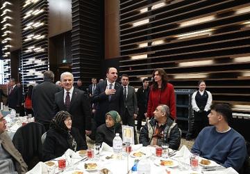 Konya'daki Şehit Aileleri, Gaziler ve Gazi Yakınları "Büyük Aile Sofrası"nda Buluştu