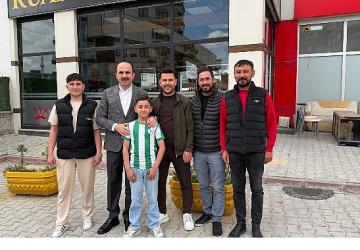 Başkan Altay ve Başkan Kavuş, Çeçenistan ve Ahmet Özcan Caddelerinde Esnafla Buluştu