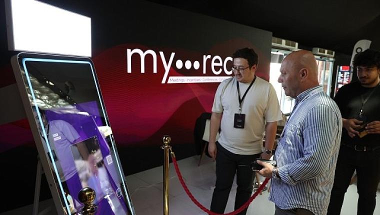 DIGIFEST'te ilk gün heyecanı Cam Piramit'te başladı