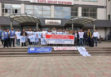 Adıyaman’da sağlık çalışanlarından şiddete tepki açıklaması - Videolu Haber