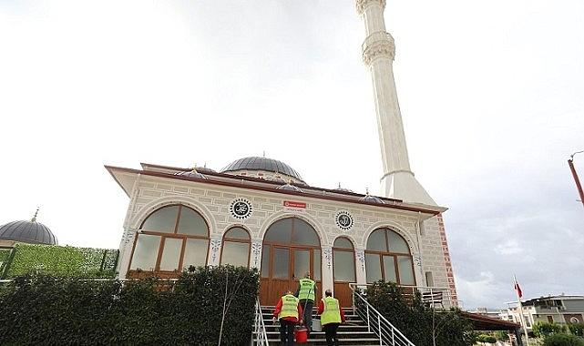 Menderes'te Camiler Tertemiz