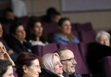 Kartepe'de Tiyatro Akşamı