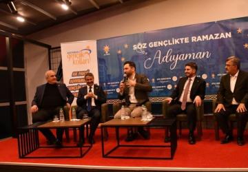 Özhan: ‘Gençlerimiz Türkiye yüzyılı’nın en büyük gücü’