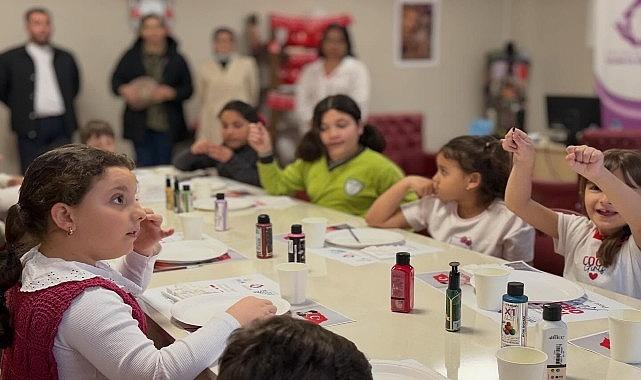 Gölcük'te Bayram Neşesi Anıtpark'tan Taştı