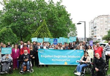 Nilüfer'de sloganlar engelleri aşmak için yükseldi