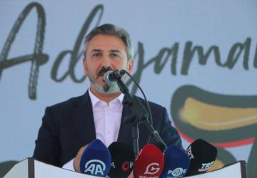 Bakan yardımcısı Ahmet Aydın’dan İnsan Hakları mesajı: ‘Zulme sessiz kalan suça ortak olur’