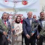 Adıyaman’da çiftçilere arılı kovan ve zeytin fidanı desteği - Videolu Haber