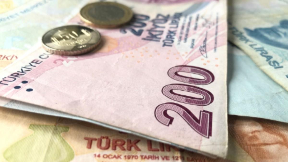 Emeklilerin maaş ve bayram ikramiyeleri bayram öncesi ödenecek