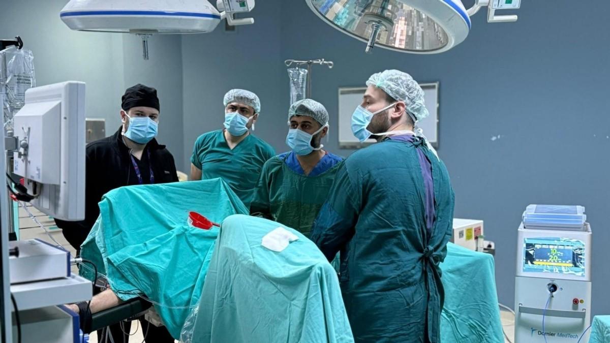 Kahta’da lazer destekli kapalı böbrek taşı ameliyatı başladı