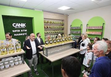 Canik'teki Bu Markette Para Geçmiyor: Aile Ekonomisine Dev Katkı