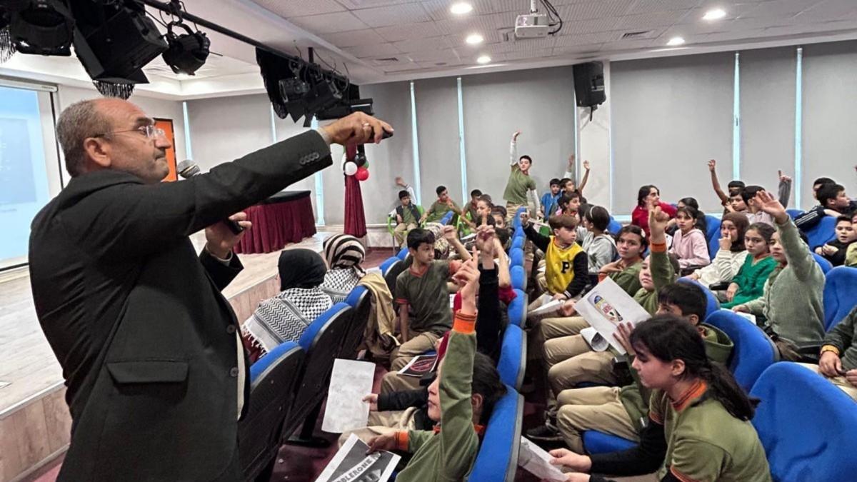 Adıyaman'da Cumhuriyet Ortaokulu'ndan Filistin için farkındalık etkinliği