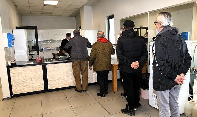 Kimsesizlere ev sıcaklığında hizmet