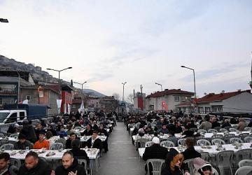 Ramazan'ın Manevi İklimi Osmangazi'de Yaşanıyor