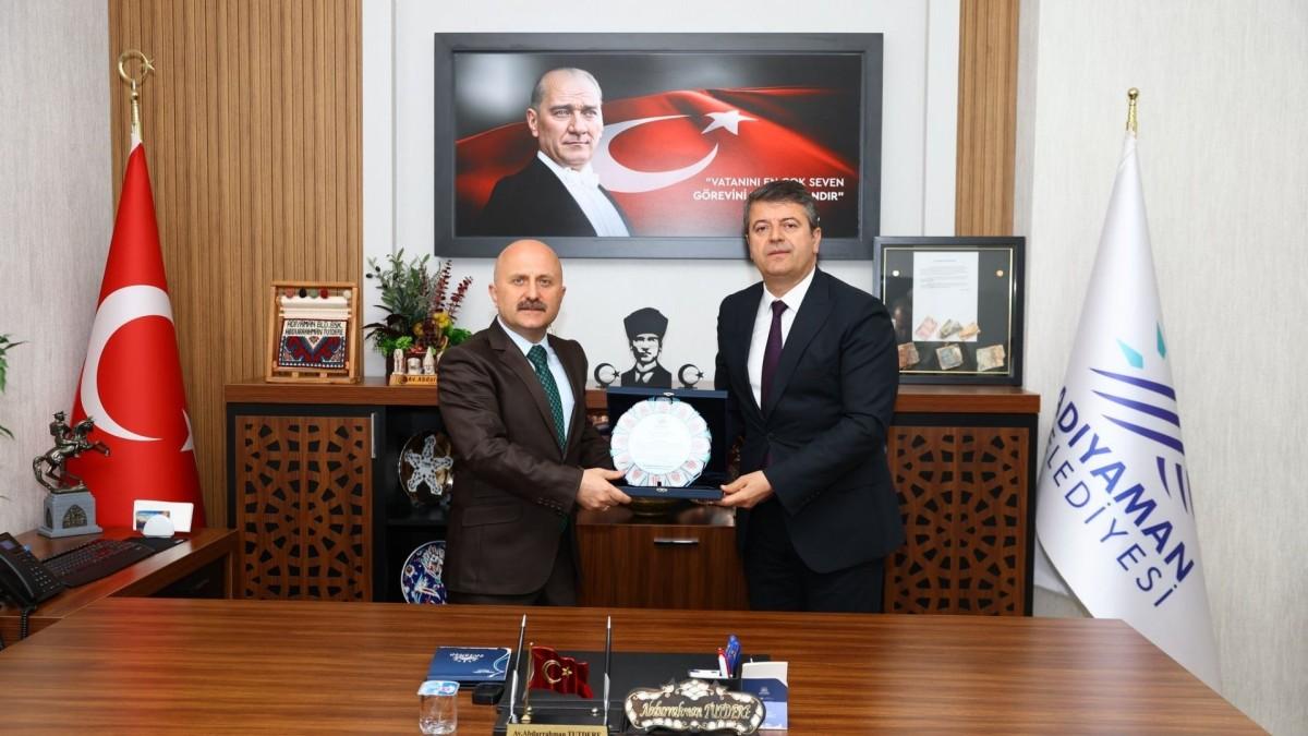 Aydın Valiliğine atanan Osman Varol’dan Adıyaman Belediyesine veda ziyareti