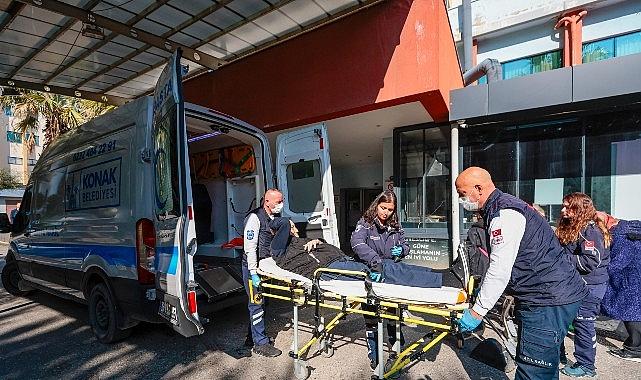 Konak'ın hasta nakil hizmeti yüzleri güldürüyor