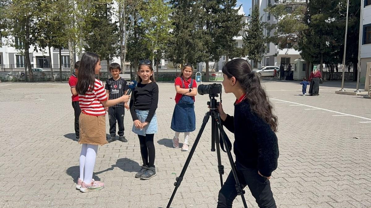 Adıyaman’da 23 Nisan etkinliklerinde öğrenciler gazeteci oldu - Videolu Haber