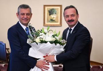 Ağıralioğlu, Özgür Özel görüşmesinde net konuştu: ‘Teröristle görüşmeye karşıyız’ - Videolu Haber