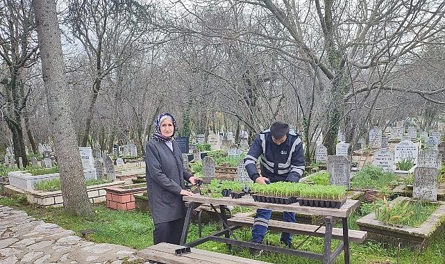Büyükşehir'in mezarlıklarda bayram hazırlığı sürüyor