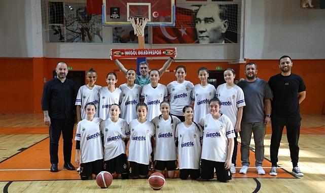 İnegöl Belediyespor U12 Kız Basketbol Takımı Bursa Üçüncüsü Oldu