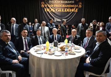 Mansur Yavaş, Taksi Esnafıyla İftarda Buluştu: “Sizlerle Gurur Duyuyoruz”