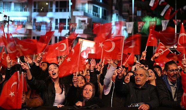 Atatürk'ün Antalya'ya gelişinin 96'ncı yılı büyük bir coşkuyla kutlandı