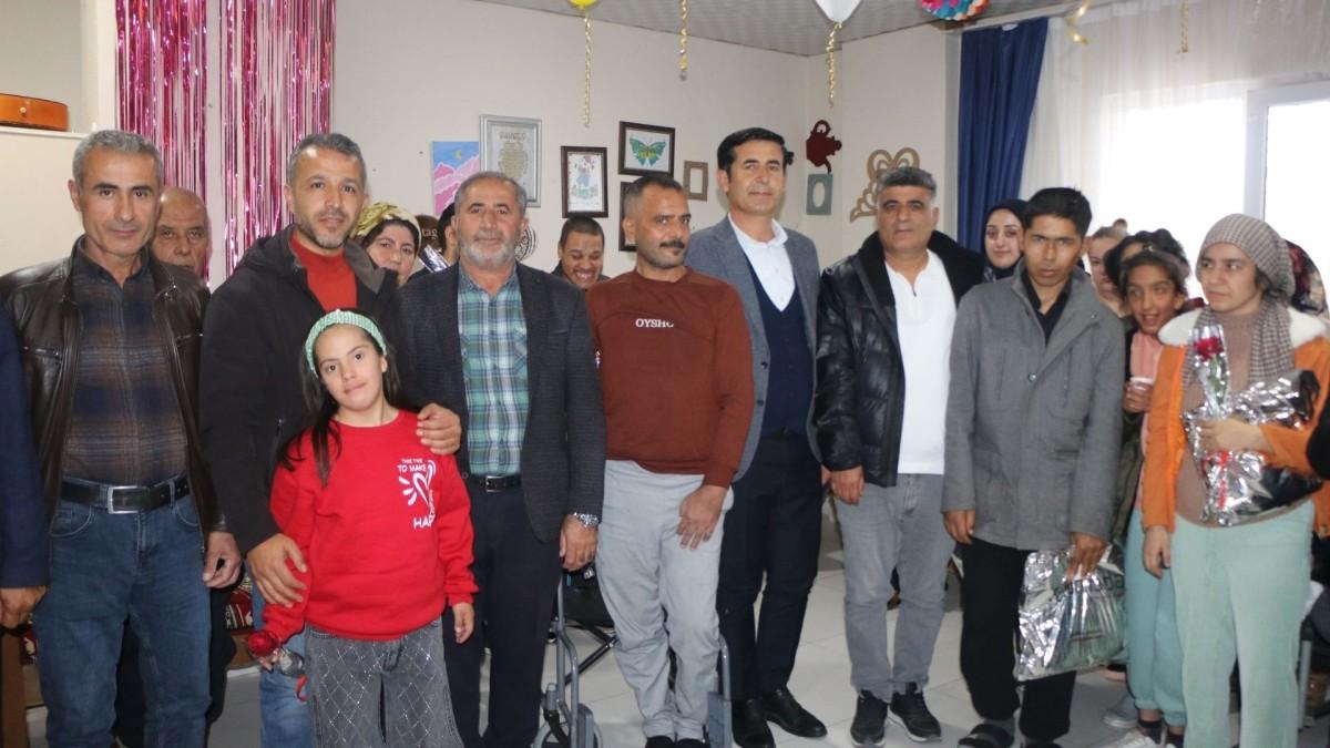 Adıyaman İnşaat Müteahhitleri Derneği’nden özel bireylere moral ziyareti - Videolu Haber