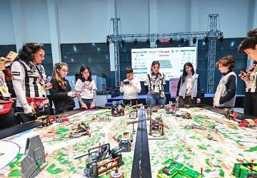 FIRST LEGO League Ulusal Turnuvası Fuar İzmir'de başladı